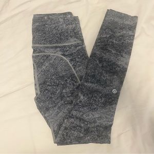 Lululemon Fast and Free high rise tight 25’, size 4, gray.